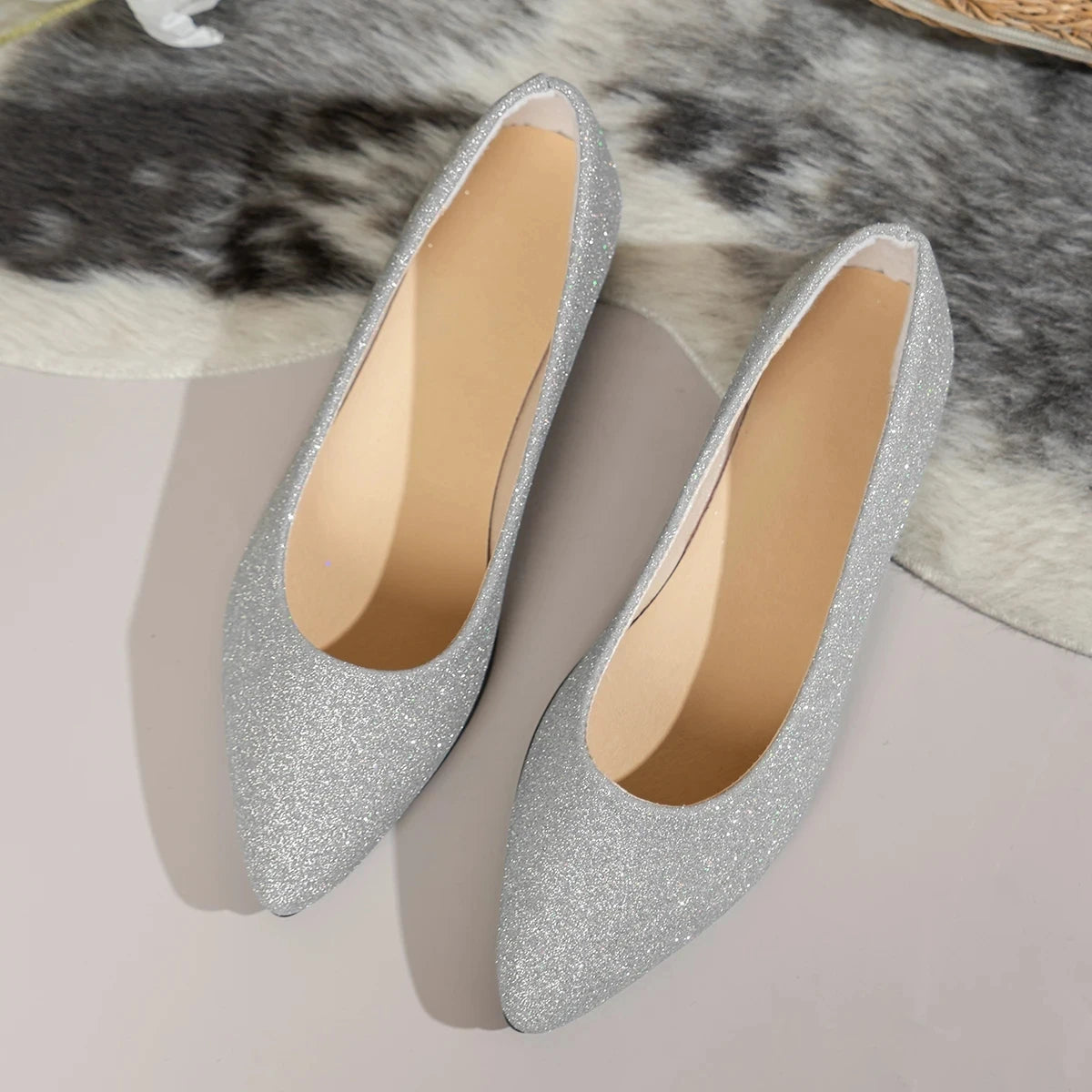 New Arrival 2024 Women Pointed Toe Beautiful and Fashion Summer Shoes Flat Ballerina Comfortable Casual Women Shoes